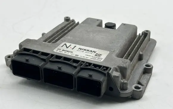 Nissan X-Trail T31 Engine control unit/module 237103UH7A 1039S43640 0281017187