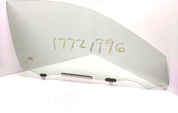 Lexus CT 200H Front door window glass four-door 43R00014