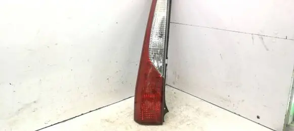 Mitsubishi Lancer Rear/tail lights 22087508