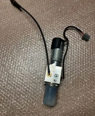Volvo XC70 Tailgate hydraulic pump motor 31218393 DAI1110930 VT0A08190023