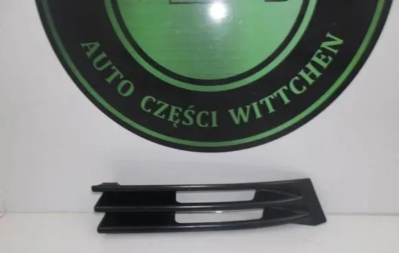 Mercedes-Benz C W202 Front bumper lower grill 2028850226