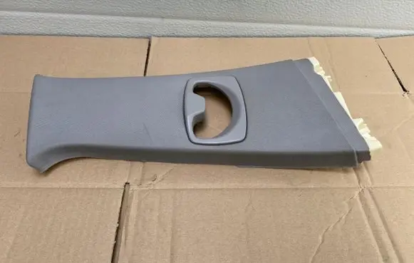 BMW 5 E60 E61 (B) pillar trim (top) 7027088