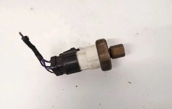 Ford Puma Air conditioning (A/C) pressure sensor F68H19D594AA F68H-19D594-AA