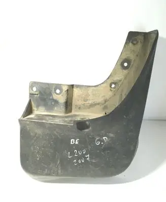 Mitsubishi L200 Rear mudguard MN117452