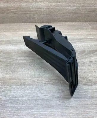 BMW 5 E39 Accelerator throttle pedal 6756492 259160