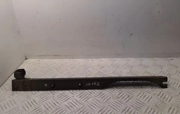 Radiator support slam panel bracket