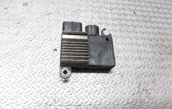 Toyota Auris 150 Coolant fan relay 8925712010