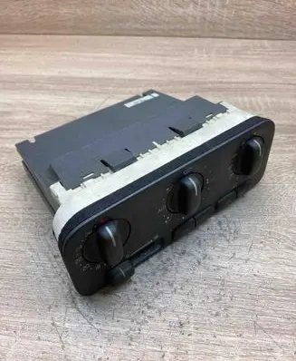 Volvo C70 Climate control unit 9171799 98W42E