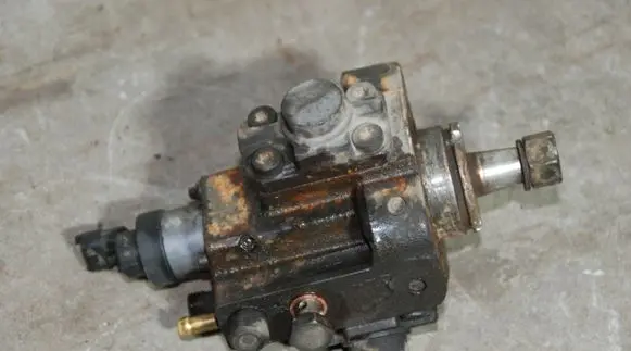 Iveco Daily 4th gen Fuel injection high pressure pump 2008R