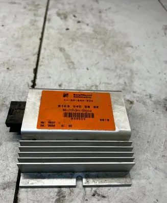 Mercedes-Benz E W211 Transfer box differential control unit A1635455032 099955 4450000034