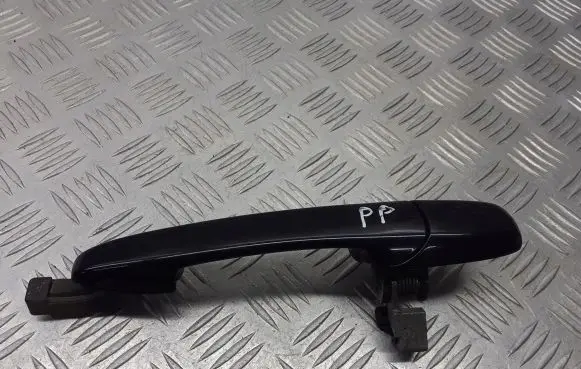 Mazda 6 Front door exterior handle/bracket 