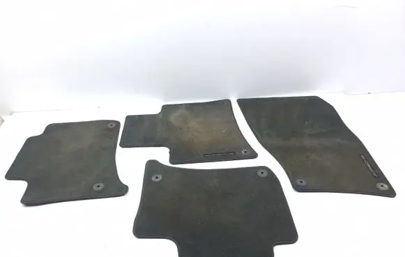 Porsche Cayenne (92A) Car floor mat set 