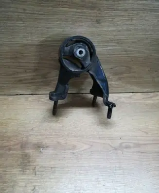 Toyota Corolla Verso AR10 Engine mount bracket 123710R010