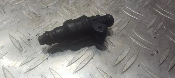 Peugeot 406 Fuel injector 0280150446