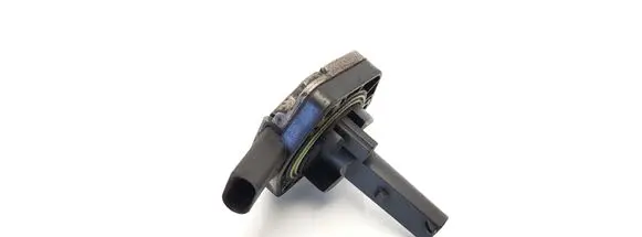 Volkswagen PASSAT B5.5 Oil level sensor 1J0907660B