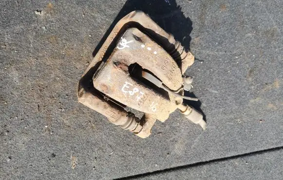 BMW 1 E81 E87 Rear brake caliper