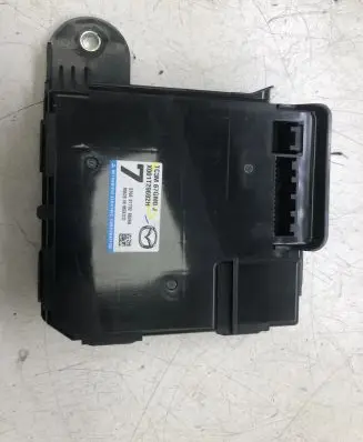 Mazda CX-5 II Gateway control module TC3M67MG0J K6266 TC3M