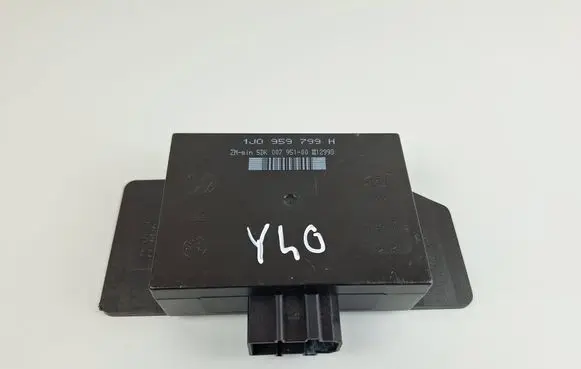 Volkswagen PASSAT B5 Comfort/convenience module 1J0959799H