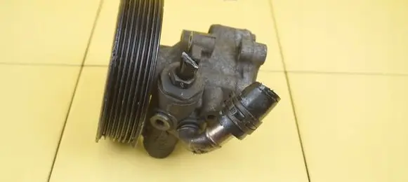 Porsche Cayenne (9PA) Power steering pump 07D145256E BFD