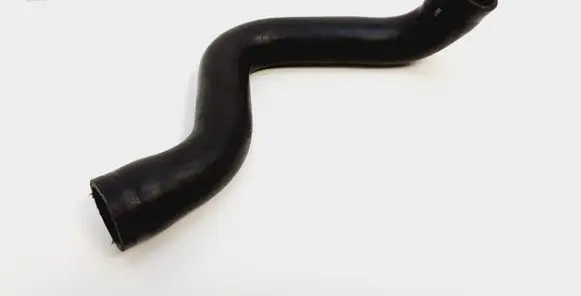 Volvo V70 Engine coolant pipe/hose 30723970