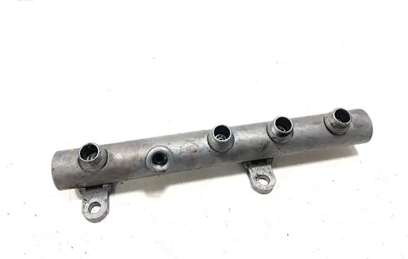 Audi A4 S4 B7 8E 8H Fuel main line pipe 059130089M 059130089
