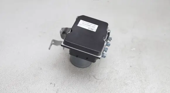 BMW X1 E84 ABS Pump 6860215 6860214 6768550