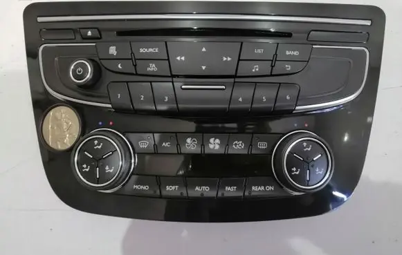 Peugeot 508 Tailgate/trunk/boot open switch 98023795