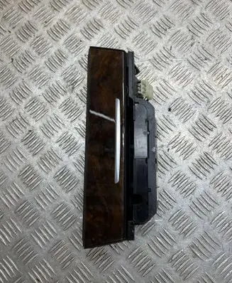 BMW 7 F01 F02 F03 F04 Car ashtray 9119317
