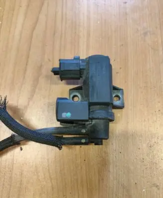 Toyota RAV 4 (XA30) Vacuum valve 258190R011 70051308