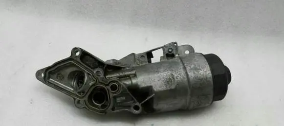 Mercedes-Benz CL C216 Oil filter mounting bracket A1561800410