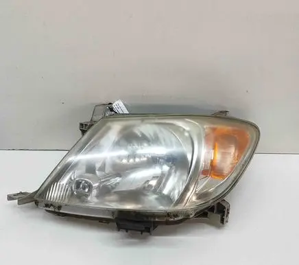 Toyota Hilux (AN10, AN20, AN30) Headlight/headlamp 811500K041