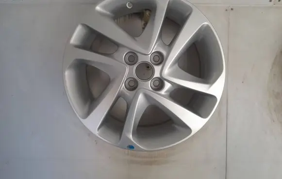 Opel Karl R16 alloy rim 95192368