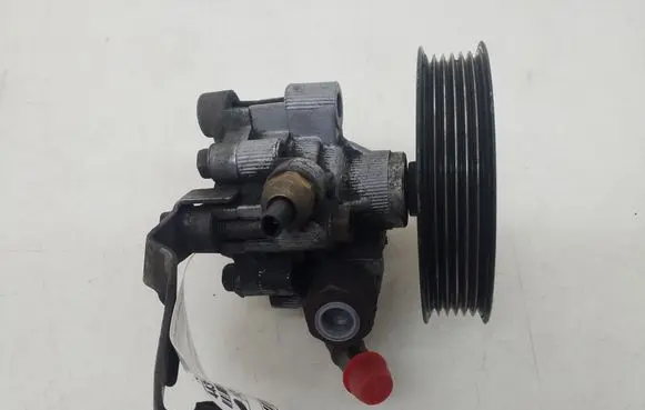 Toyota Corolla Verso E121 Power steering pump 4431013010