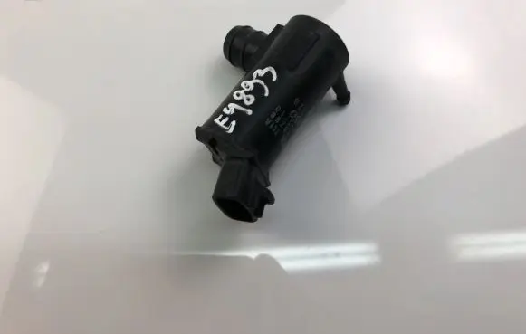 Toyota Prius (XW10) Windscreen/windshield washer pump 8533010280