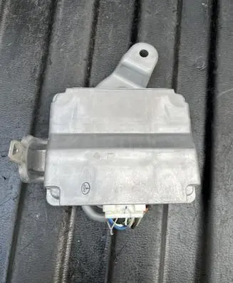 Lexus RX 450H Seat belt warning relay 8981530090 1423000152
