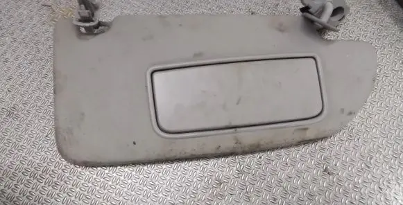 Volvo V70 Sun visor