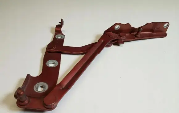 Ford Mustang V Tailgate hinge 