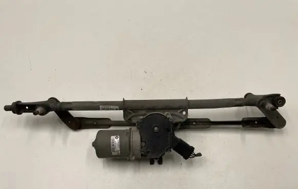 Chrysler Grand Voyager V Front wiper linkage and motor W000002572 7247B100907