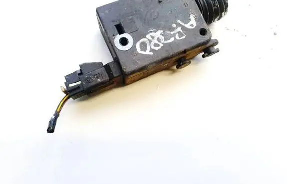 Opel Insignia A Central locking motor 90460062 1101215