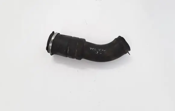 Volvo V70 Intercooler hose/pipe 08692401