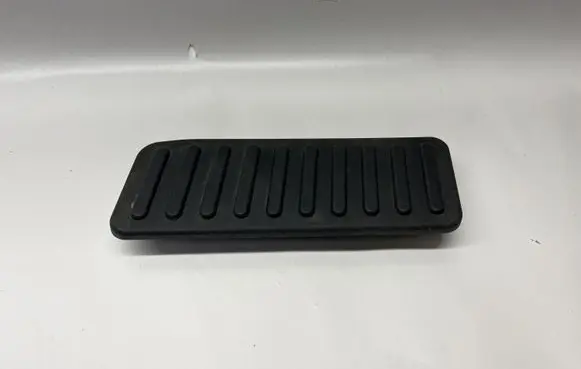Ford Mustang VI Foot rest pad/dead pedal FR3B6312020ACW
