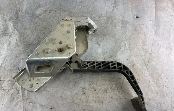 Clutch pedal