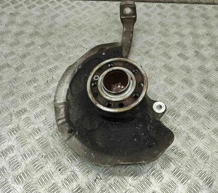 Mercedes-Benz C W205 Front wheel hub A2053322100