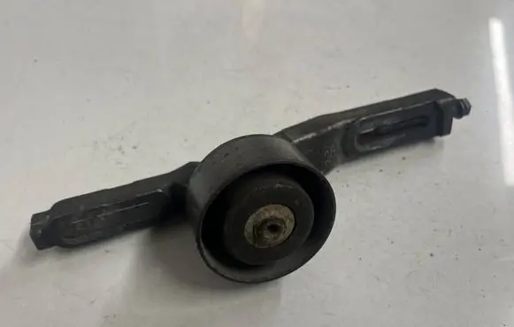 Citroen C2 Generator/alternator belt tensioner 68180