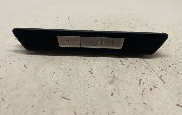 BMW 7 G11 G12 Seat memory switch 6826731 18347910 17066