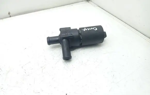 Opel Omega B2 Electric auxiliary coolant/water pump