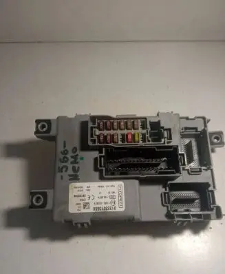 Citroen Nemo Fuse module 01353013080 28123786 116RI000674