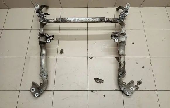 Audi A4 S4 B8 8K Front subframe 8K0423401 8K0399315G