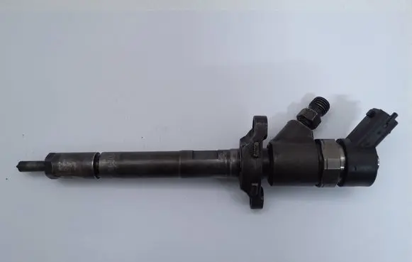 Ford Focus C-MAX Fuel injector 0445110188