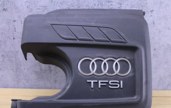 Audi A3 S3 8V Engine cover (trim) 04E103925B